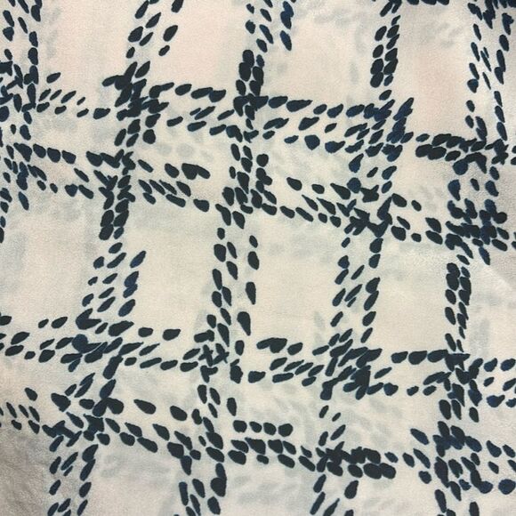 Karl Lagerfeld Paris Printed Button Front Blouse XL - Picture 3 of 9